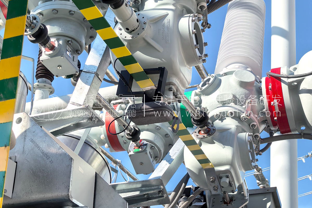 告別繁瑣收放線！武漢龍電電氣新一代無線雙端接地高壓開關(guān)綜合特性測(cè)試儀革新上市